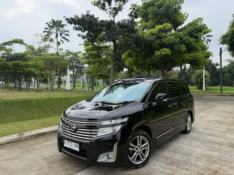 Nissan Elgrand 2.5 HWS 2013