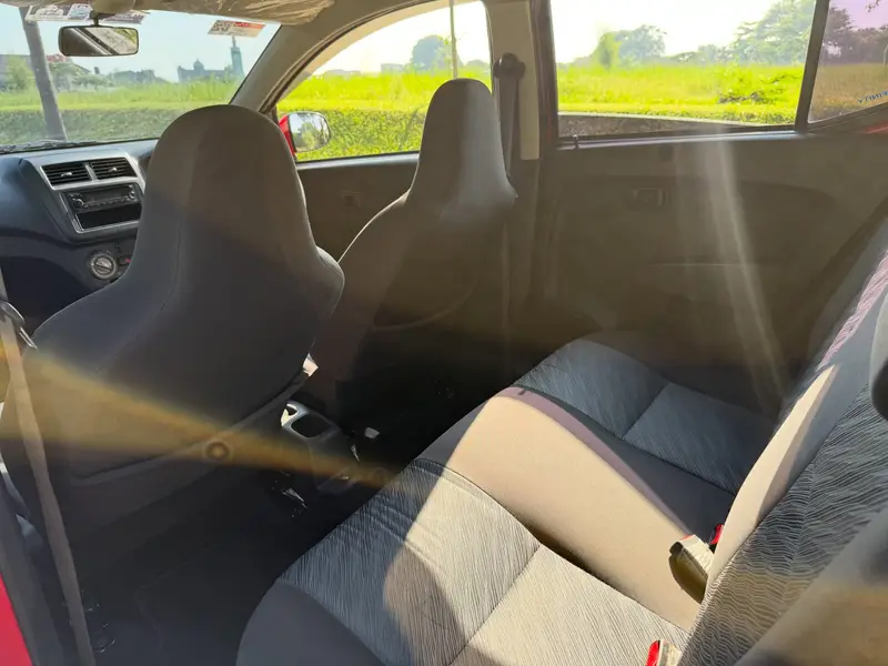 Daihatsu Ayla 1.0 M 2017, foto 16