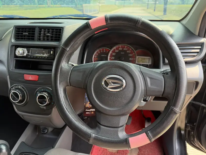 Daihatsu Xenia 1.0 D 2015, foto 11