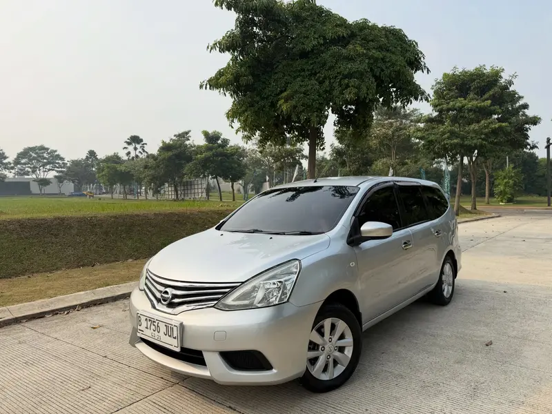 Nissan Grand Livina SV 2014